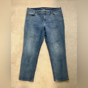 Old Navy Boyfriend Straight Leg jeans (size 14)